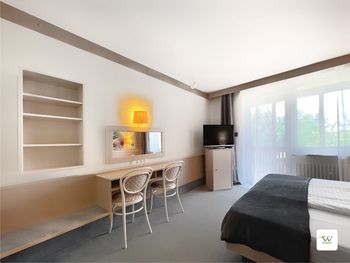Bild 7 von 18