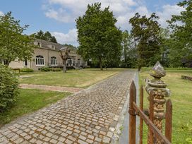 3 Tage Schlossurlaub Limburg – Romantik & Genuss pur
