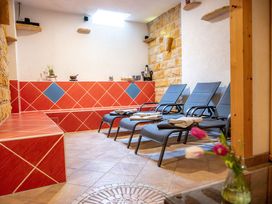 Aktiv entspannen! 5 Tage Kurzurlaub mit Bowling
