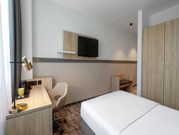 Bild 46 von 80