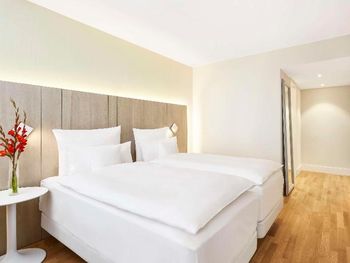 5 Tage im NH Collection Hamburg City mit Frühstück