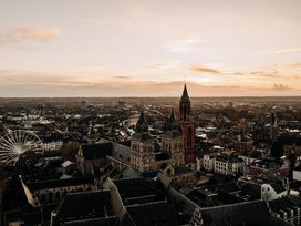 2 Tage im ehemaligen Kruisheren-Kloster übernachten