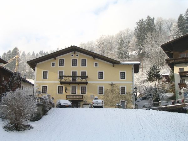 5 Tage Winterurlaub in den Bergen | 4 Nächte in Hippach, Tirol inkl. Halbpension