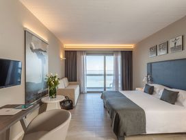 Strandspaß für Groß und Klein - 4 Tage Dolce Vita