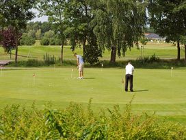 7 Tage mit HP im Golf Resort Semlin am See