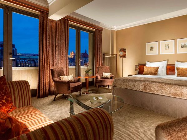 Stadt der hundert Türme entdecken - 4 Tage in Prag Jalta Boutique Hotel in Prag (Praha) inkl. Frühstück