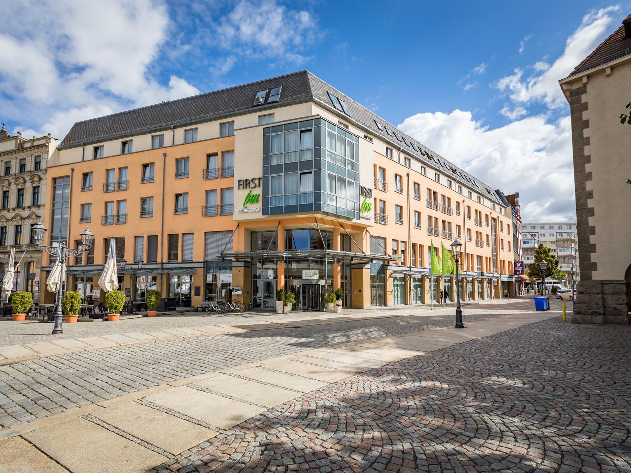 Weihnachtsmarktbummel mit Tea Time im 4 Sterne Hotel