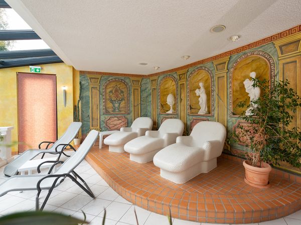 Wellness-Zeitsprung ins alte Rom – 1 Nacht in Meerane Halbpension