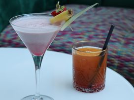 Silvester mit Galadinner & Live-Musik im Burgenland