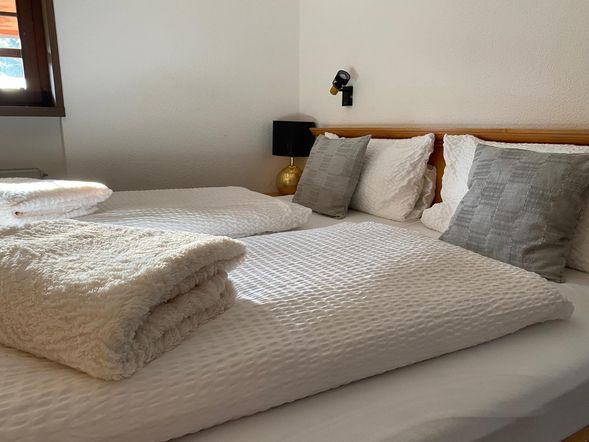 Familienzimmer mit 2 getrennten Schlafzimmern
