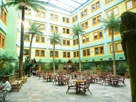 2 Tage Kurzurlaub mit Frühstück im Wellness Hotel Babylon