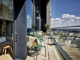 2 Tage im 25hours Hotel Das Tour