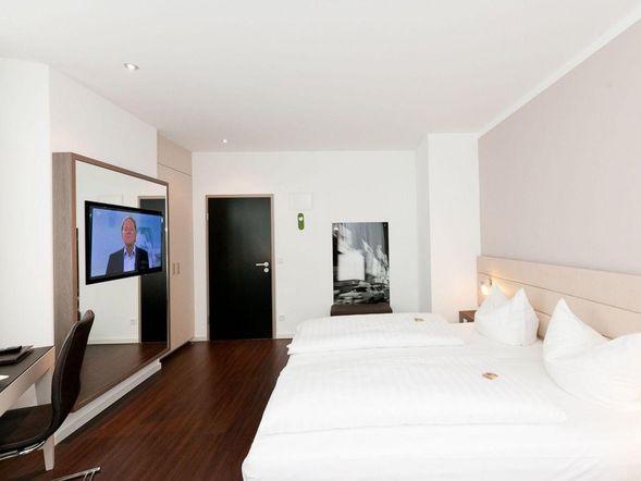 Manhattan Hotel