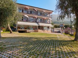 Kurz mal 4 Tage Gardasee mit Frühstück und Seeblick