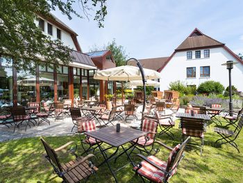 Ostsee-Urlaub in Warnemünde mit Halbpension I 7 Tage