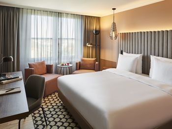 2 Tage mit Weihnachtslunch im Pullman Stuttgart