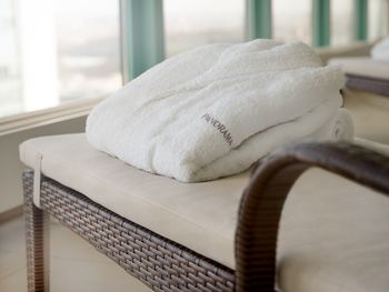 Städte- und Wellnessreise über den Dächern Prags