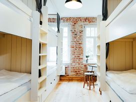 4 Tage Leipzig entdecken – Privatzimmer & Welcome Drink im modernen Hostel