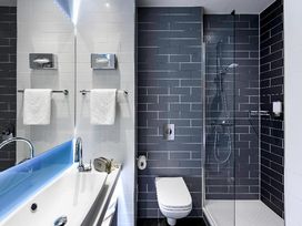 2 Tage mit Frühstück im Holiday Inn Regensburg