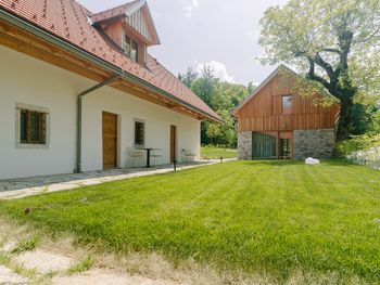 3 Tage - Wellness & Genuss für Zwei - Luxusmomente zwischen Weinbergen und Karst