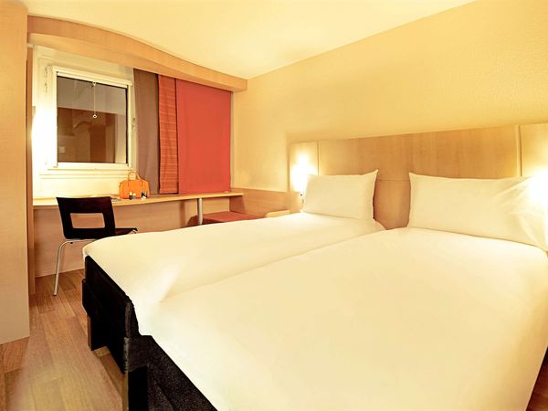 9 Tage Düsseldorf entdecken mit B&B Hotel Düsseldorf-Hbf