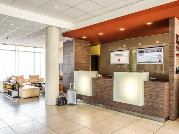 5 Tage Urlaub mit Frühstück im Hotel ibis Friedrichshafen Airport Messe Hotel ibis Friedrichshafen Airport Messe, Baden-Württemberg inkl. Frühstück