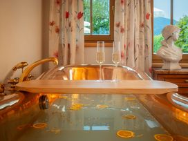 8 Tage Wellness im Salzburger Land mit Bergpanorama