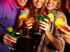 &JULIA - Das Pop-Musical mit Ticket und Hotel