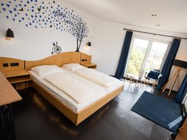 Romantische Auszeit im Hunsrück – Sekt & Kerzenzauber