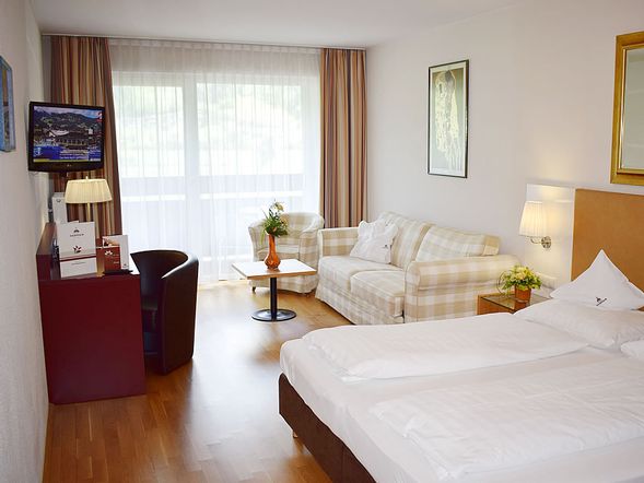 Vierbettzimmer mit Balkon
