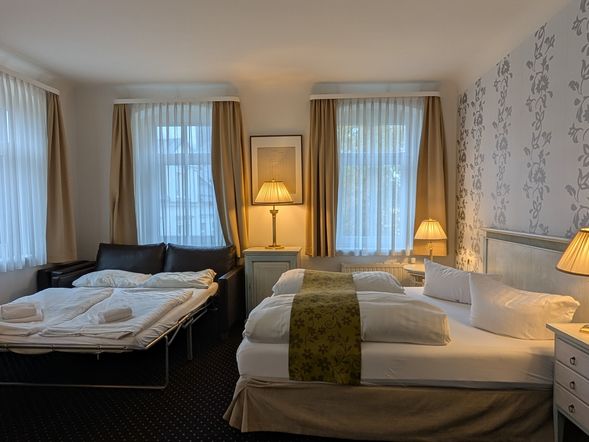 Doppelzimmer Rathaushotel mit 2 Aufbettungen