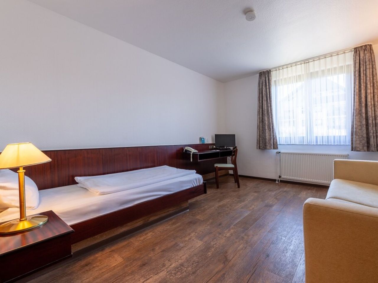 2 Tage mit Frühstück im Trip Inn City Hotel Krefeld
