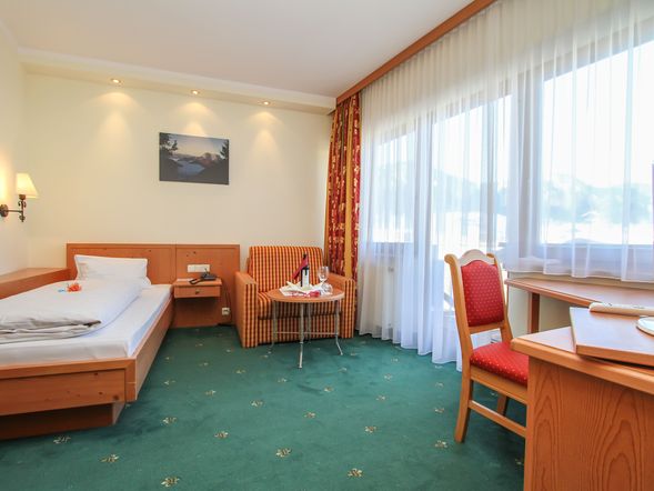 Hotel Tiroler ADLER Bed & Breakfast 