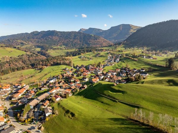 6 Tage Golf & Wellnessgenuss in den Allgäuer Bergwald Chalets in Oberstaufen, Bayern inkl. Frühstück