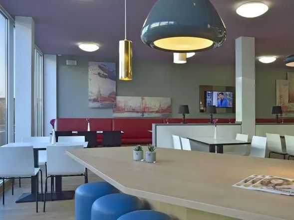 B&B Hotel Dusseldorf-Airport