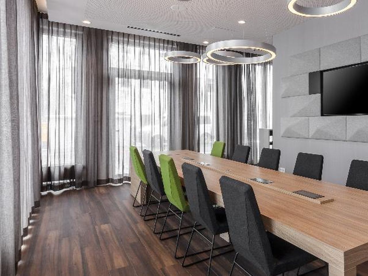 2 Tage mit Frühstück im Holiday Inn Express Munich