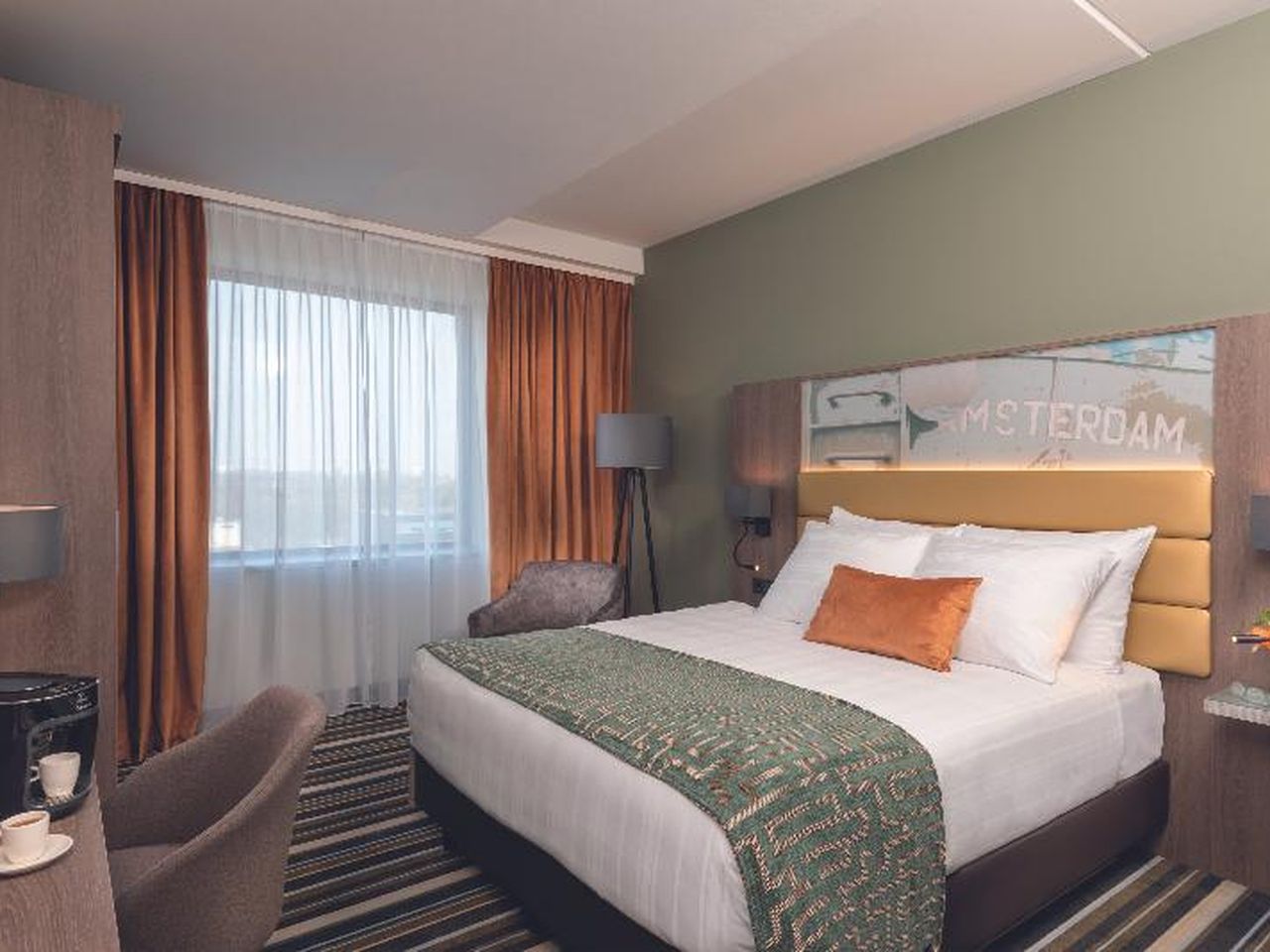 8Tage im Leonardo Royal Hotel Amsterdam 
