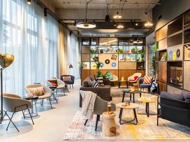 2 Tage Kurzurlaub mit Frühstück im Moxy Berlin Airport