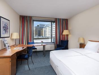 8 Tage im Maritim Hotel Frankfurt 