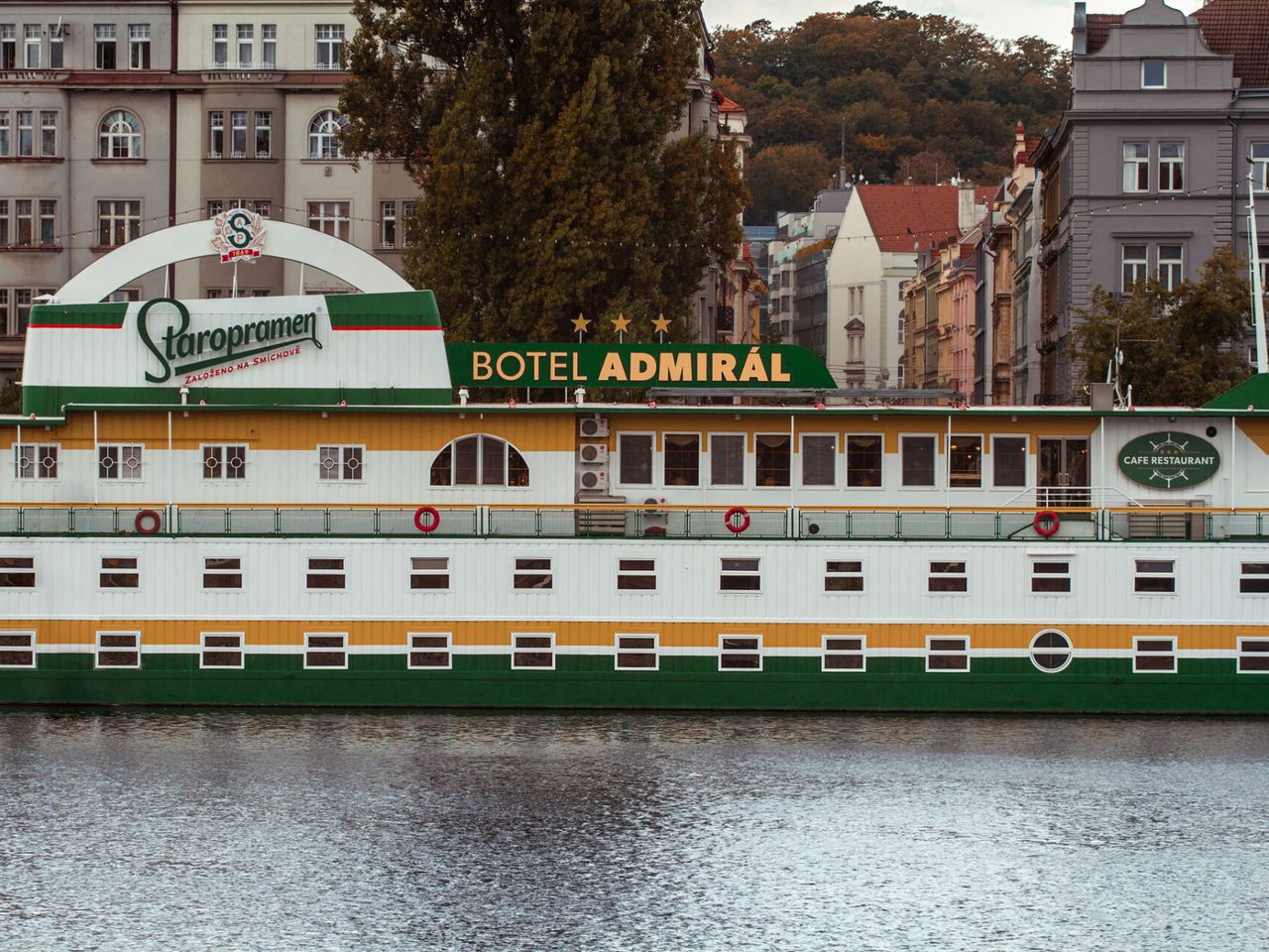 3 Tage im Hotelboot - Prag zu Wasser und zu Land