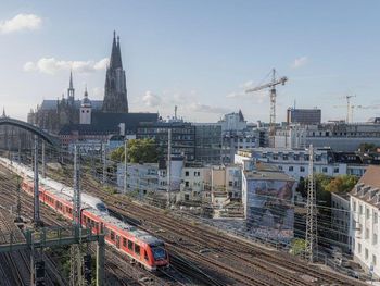 Bild 10 von 108