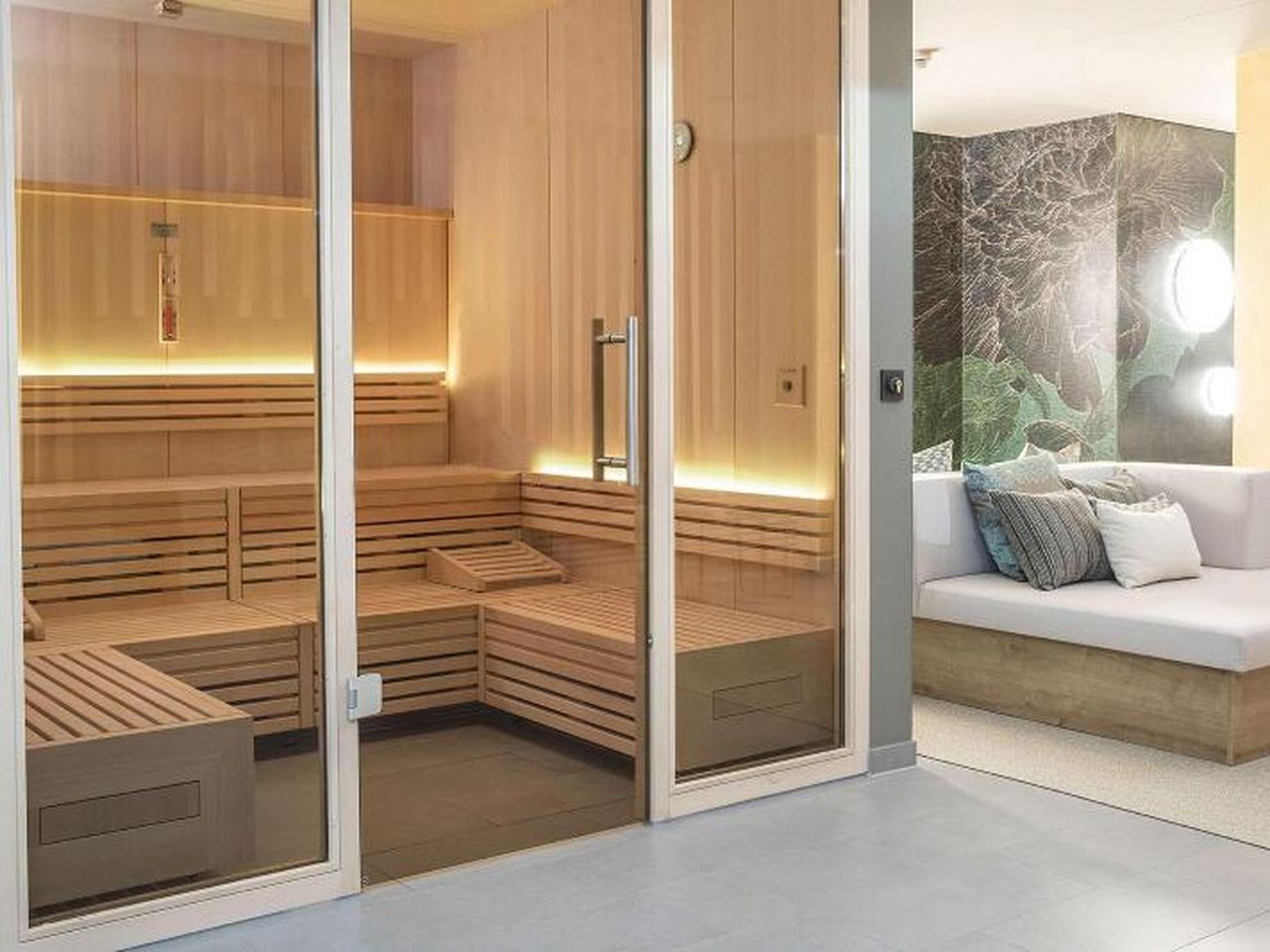4 Tage im Radisson Blu Hotel Cologne 