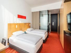 2 Tage im INNSIDE by Melia Düsseldorf Seestern