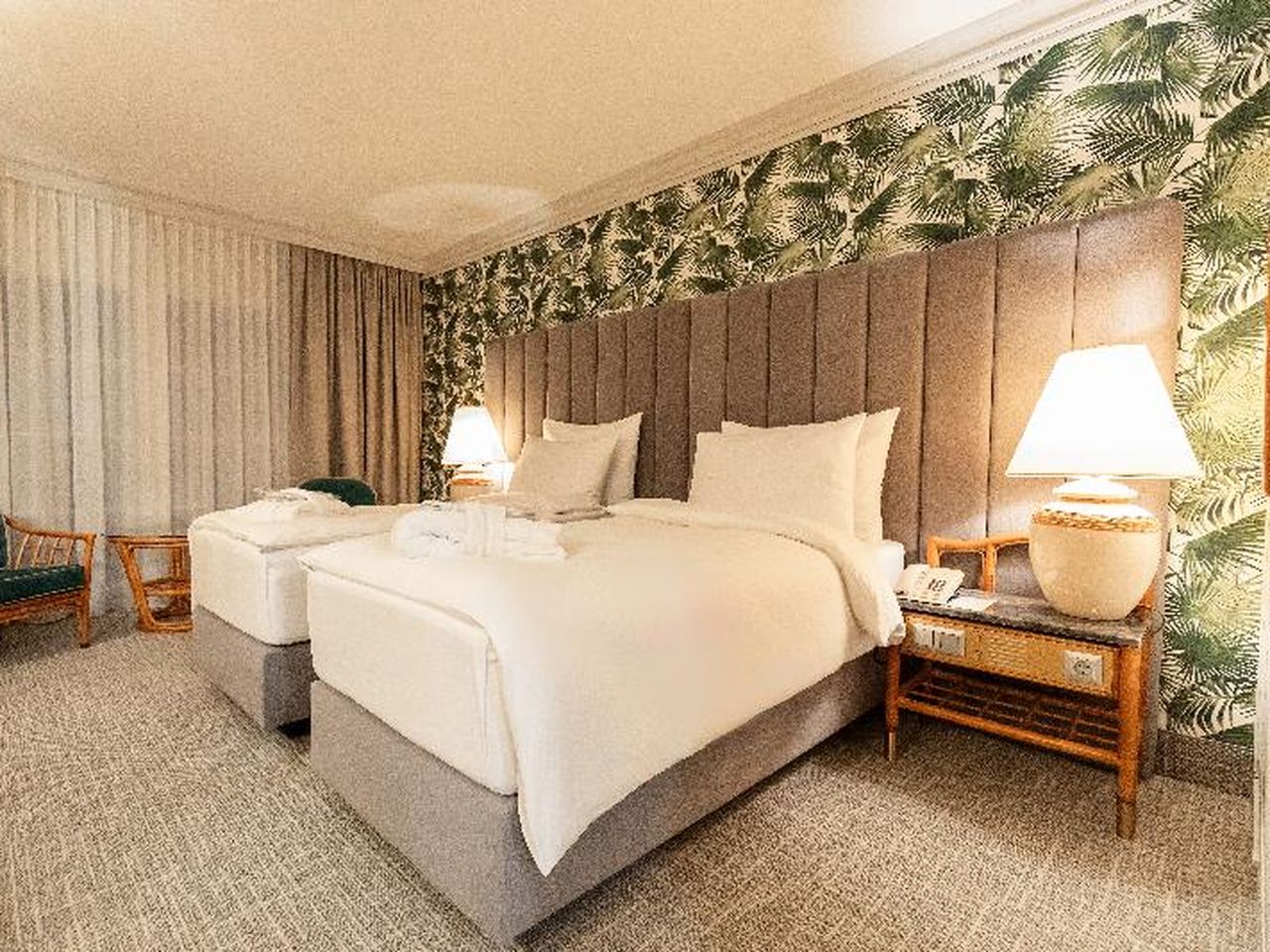 Auszeit 8 Tage mit Frühstück im Eventhotel Pyramide