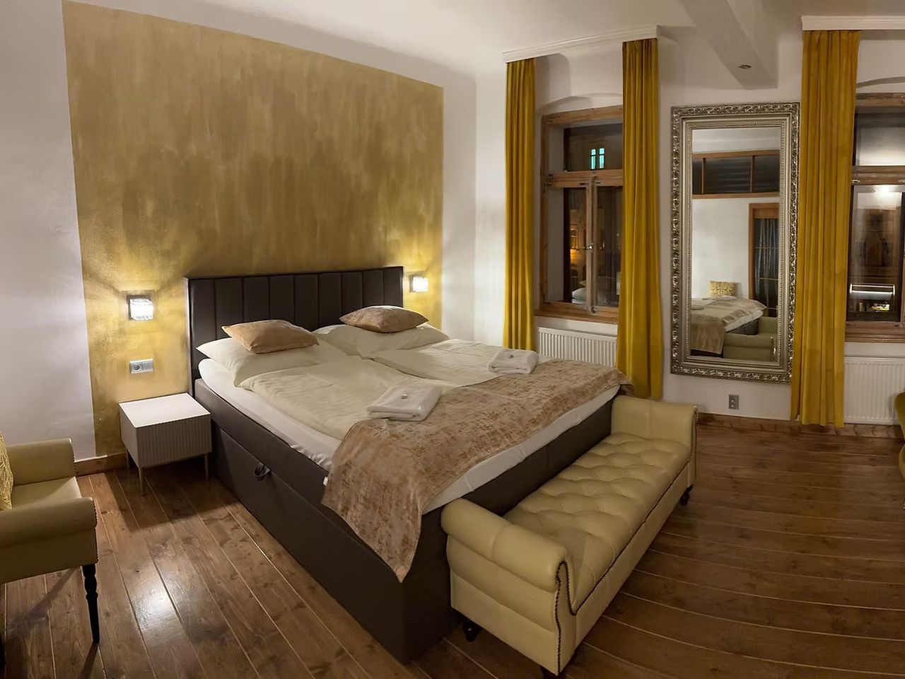 Doppelzimmer Deluxe mit Blick auf den Hauptplatz