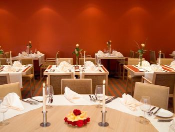 Taunustherme mit Essen und Übernachtung | 3 Tage