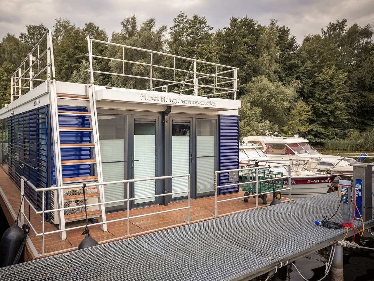 Im schwimmenden Haus in der Bernsteinstadt - 3 Tage