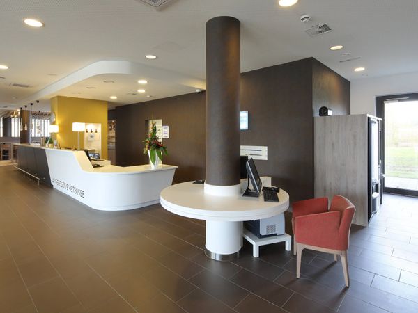 2 Tage in Friedrichshafen am Bodensee mit Frühstück - Holiday Inn Express Friedrichshafen