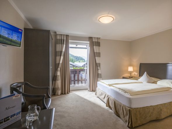 Doppelzimmer mit Balkon