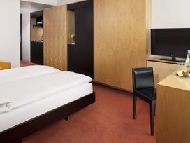 2 Tage im INNSIDE by Melia Düsseldorf Seestern